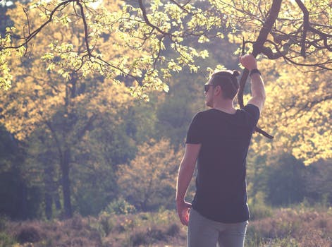 10 Signs He’s Seriously Self-involved And Isn’t Worth It